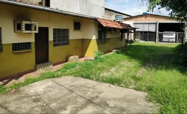 Vende-se terreno edificado no bairro Castanheira - Foto 5