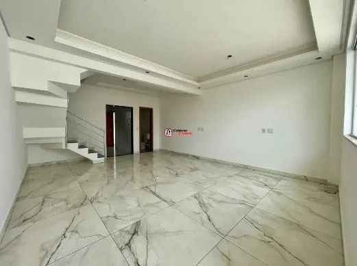 Casa com 3 Quartos e 3 banheiros para Alugar