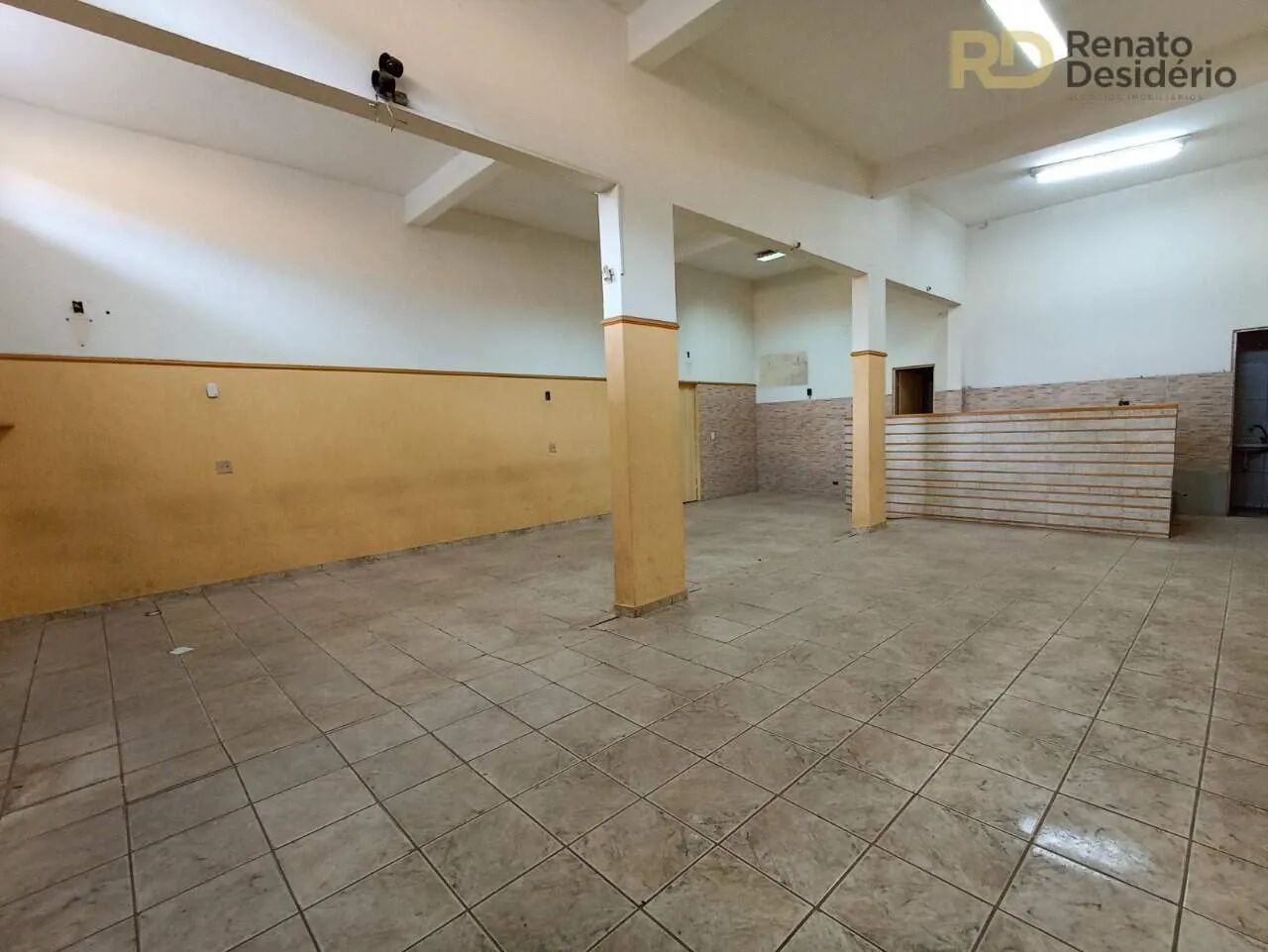 Loja comercial com 2 portas e 100m² | Alto Vera Cruz  Excelente ponto! - Foto 2