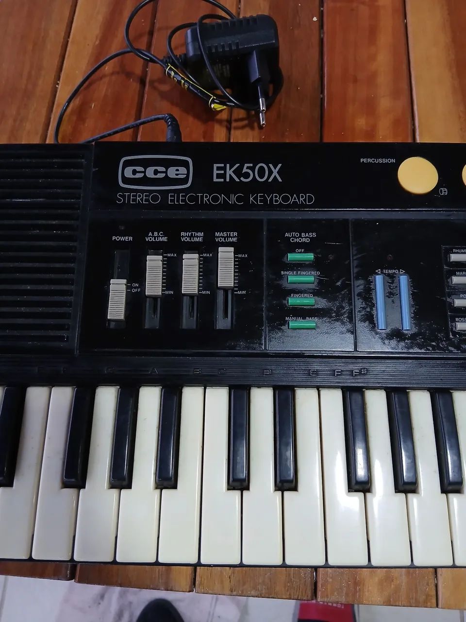 Relíquia Teclado de 1990 CCE - Foto 2