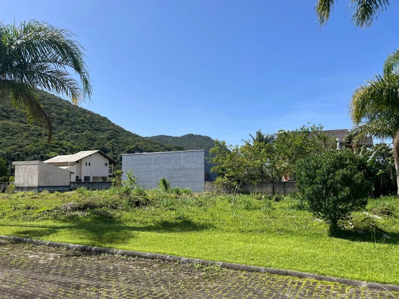 Terreno com 375 m2 no bairro Pântano do Sul em Florianópolis SC - Foto 4