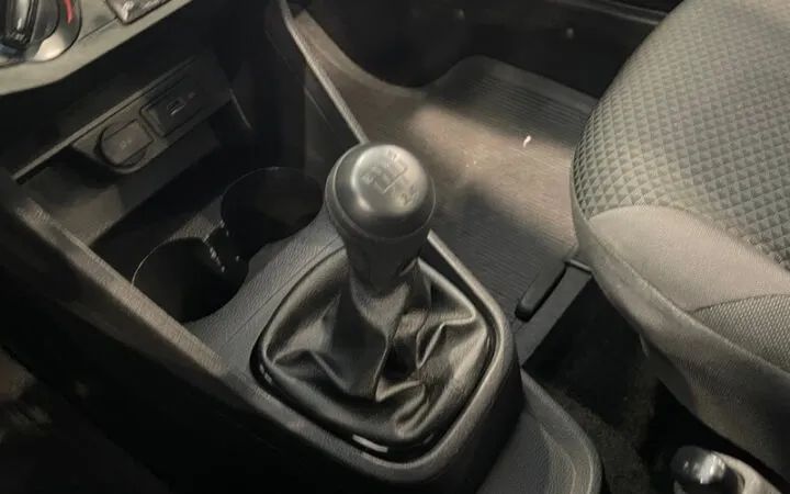 Volkswagen Saveiro Robust 1.6 Total Flex 8V 2023 - Foto 5