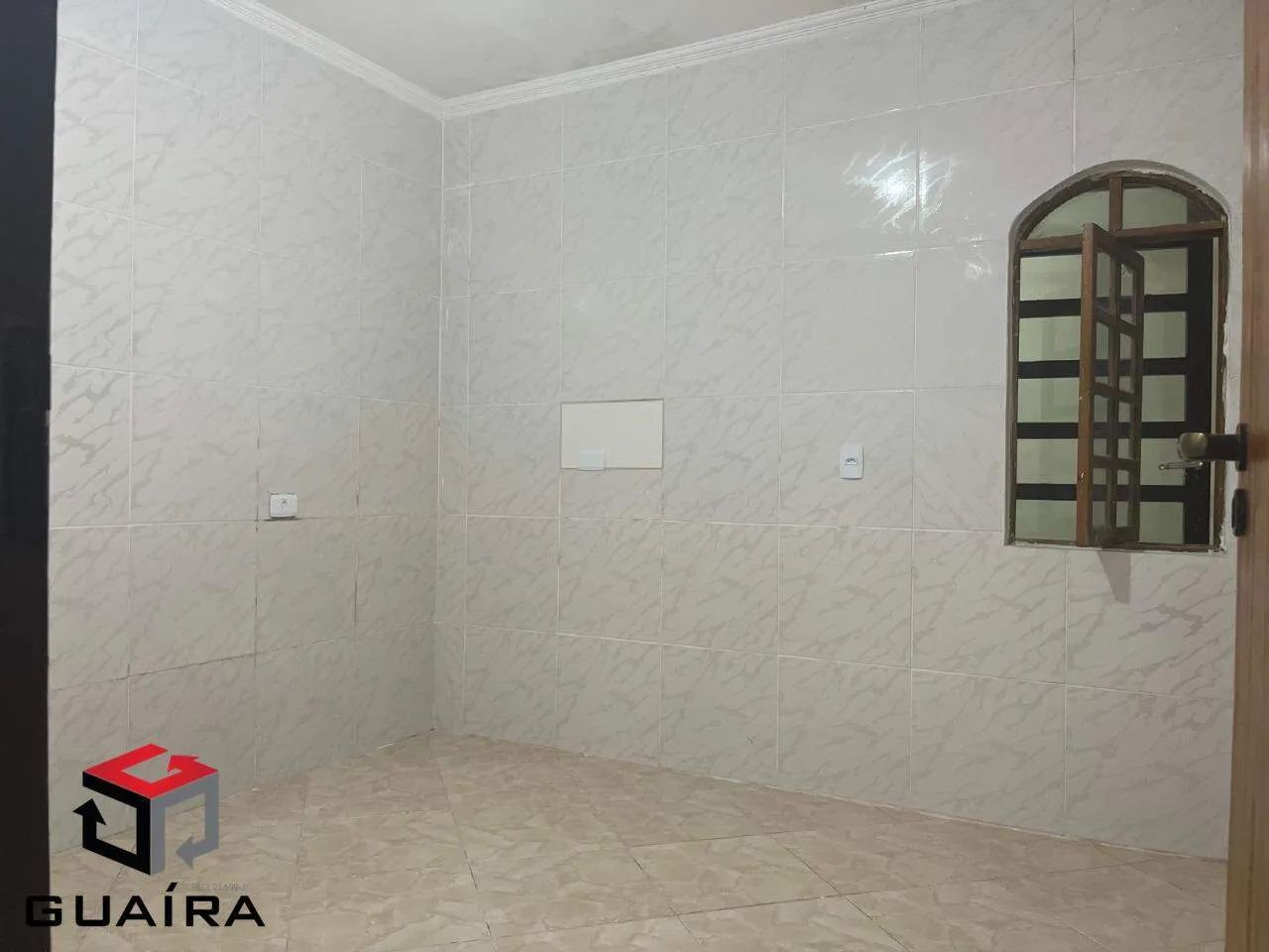 Prédio Multifamiliar a venda com 6 casas indepentes - 8 quartos / 4 vagas / B. dos Casas - Foto 5