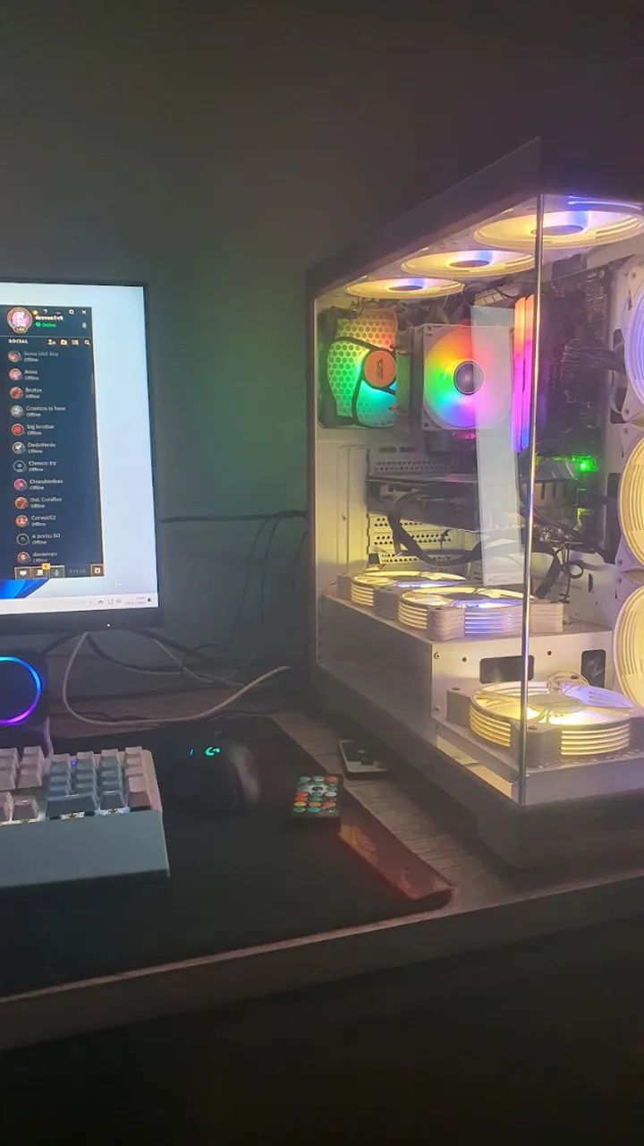 PC GAMER e de brinde os periféricos