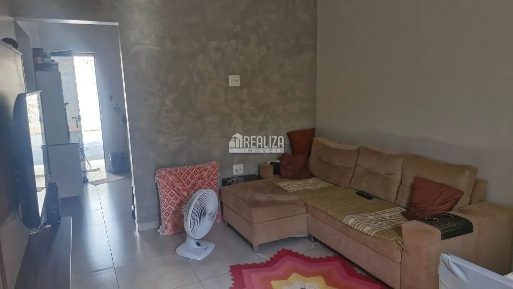 Casa à Venda no Jardim Espanha, Uberaba - Foto 2