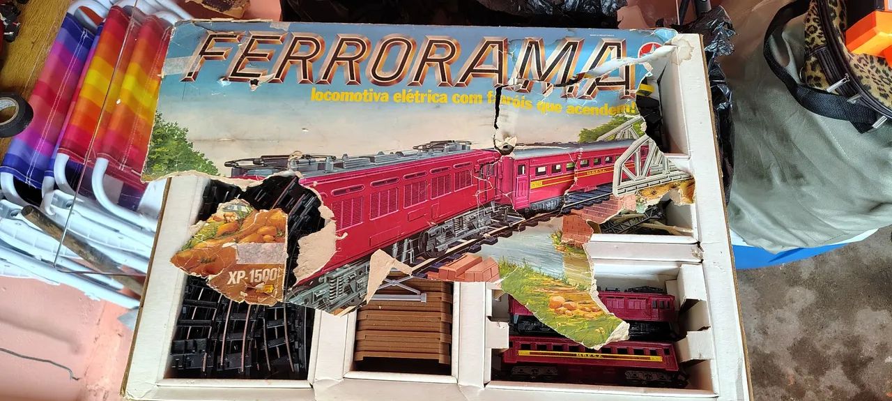 clássico Ferrorama XP-1500 da Estrela.