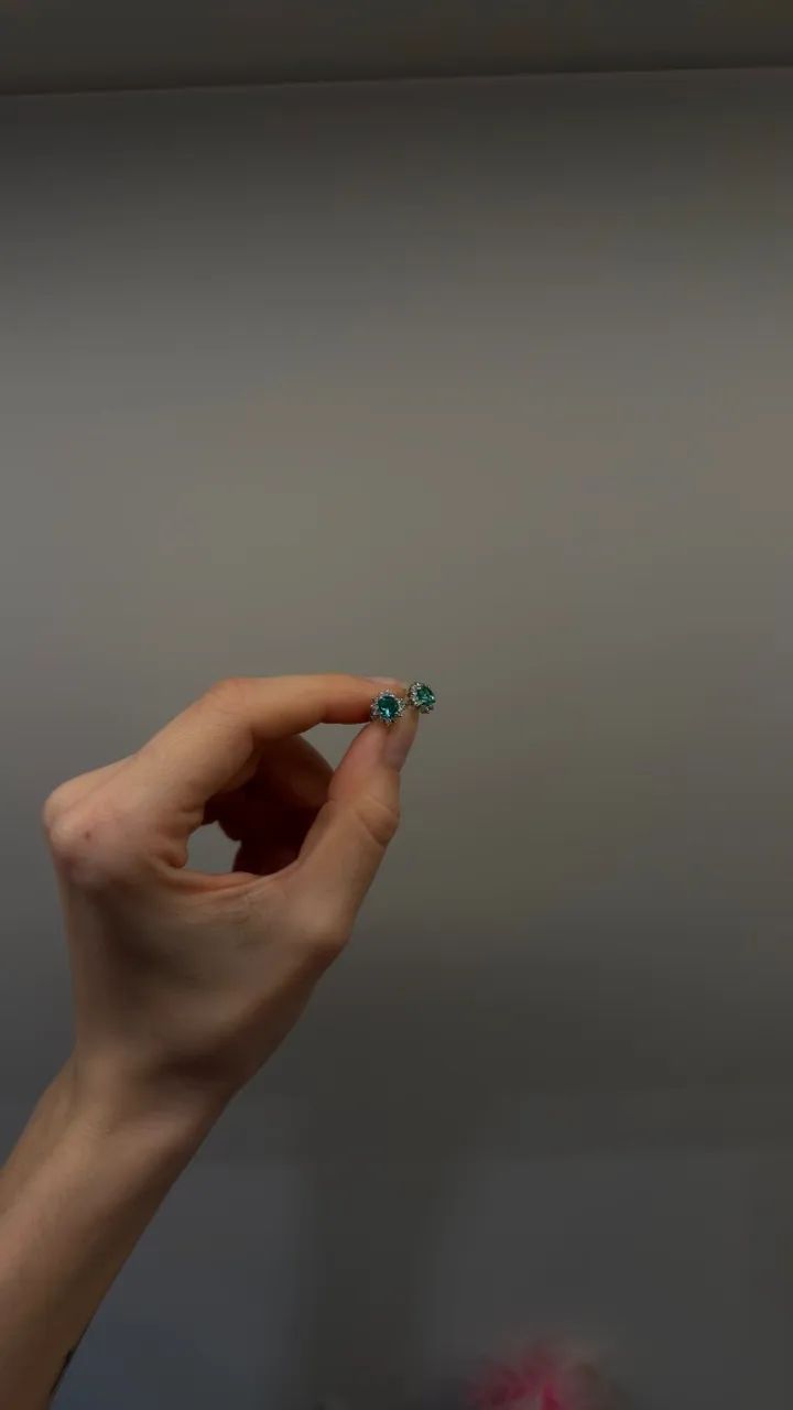 Conjunto de Prata com Zircônias: Colar +. Par de Brincos + anel - Foto 3