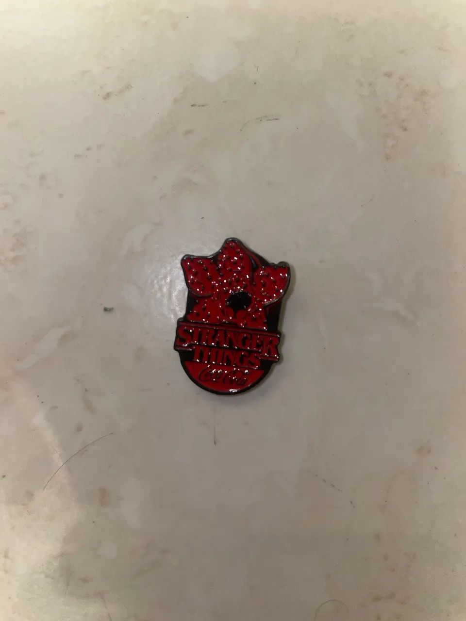 Broche stranger things e Coca Cola  - Foto 2