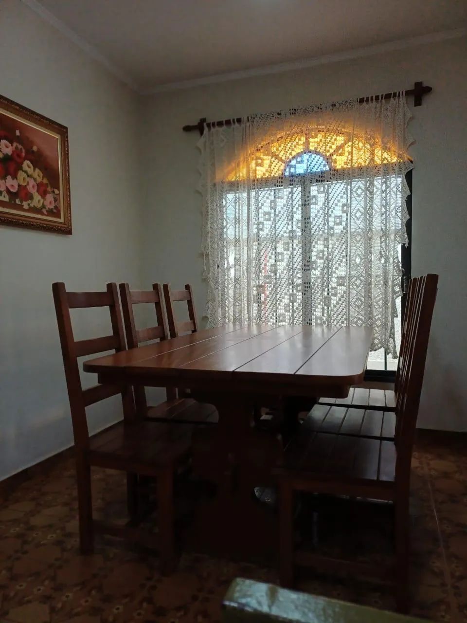 Mesa impecável 6 cadeiras em cerejeira - Foto 2