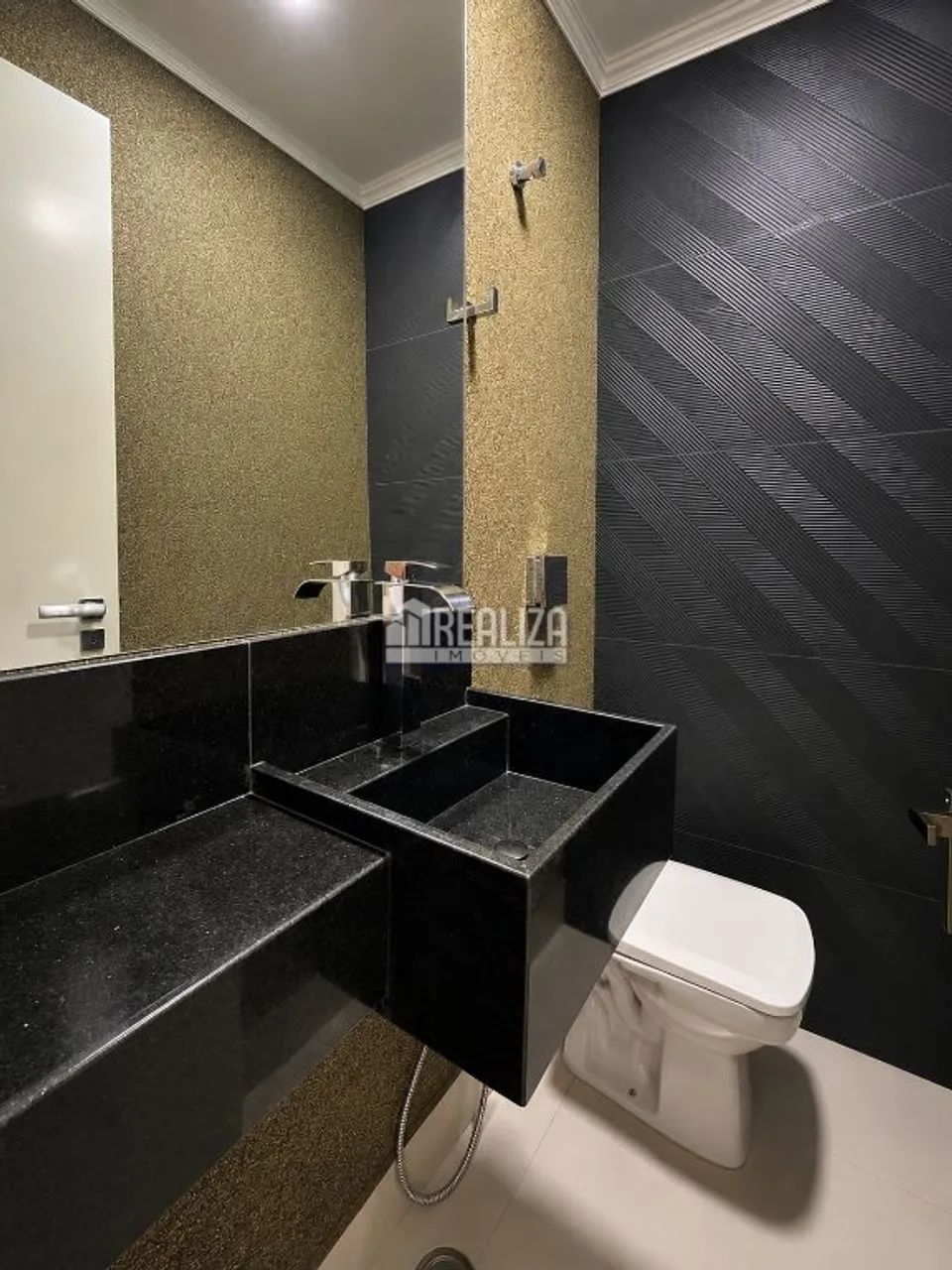 Apartamento com 4 Dormitórios no Centro de Uberaba - Foto 3