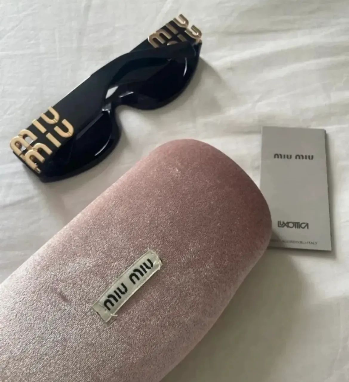 Óculos de sol miu miu 