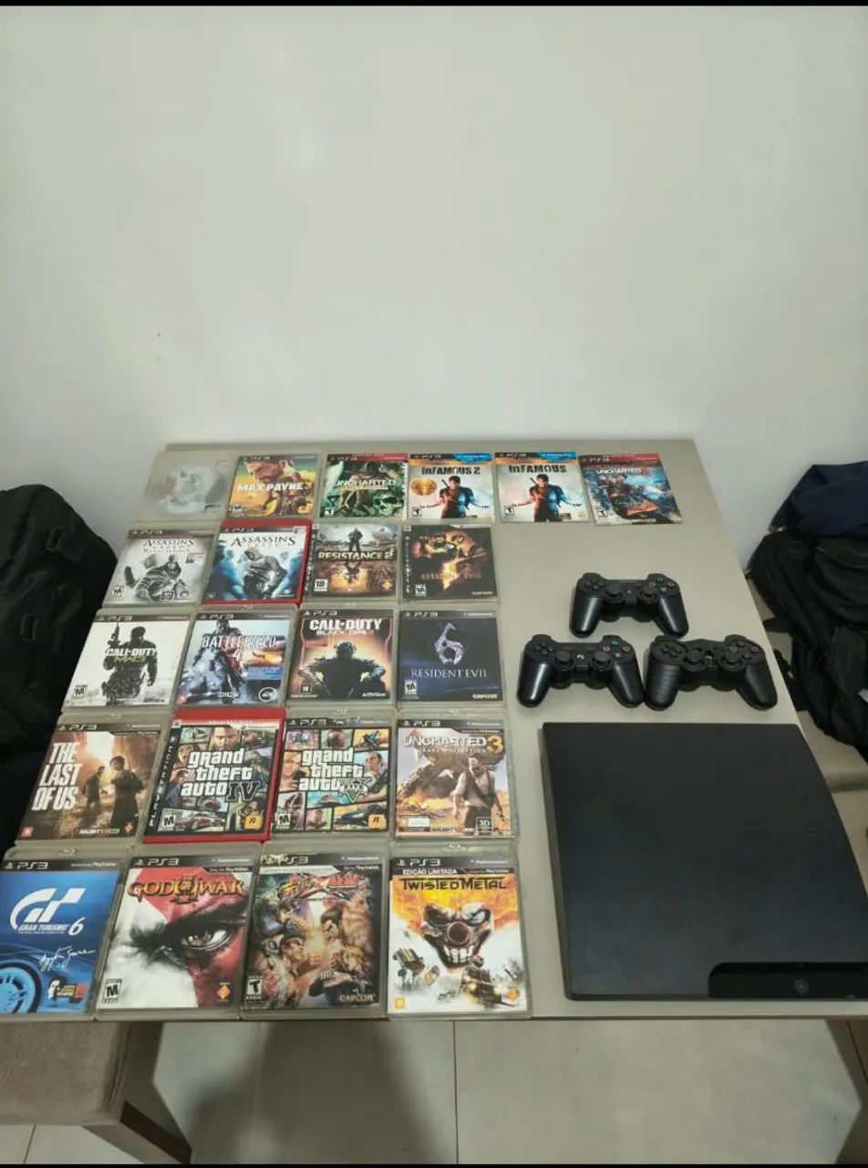 PS3 com + de 20 jogos desbloqueado 