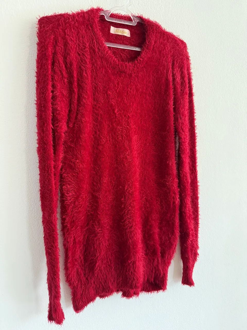 Casaco com pelo sintético vermelho