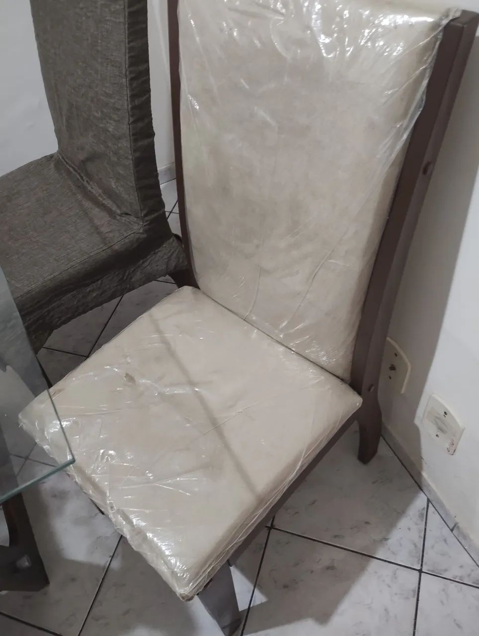 Cadeiras avulsas com avaria  - Foto 3