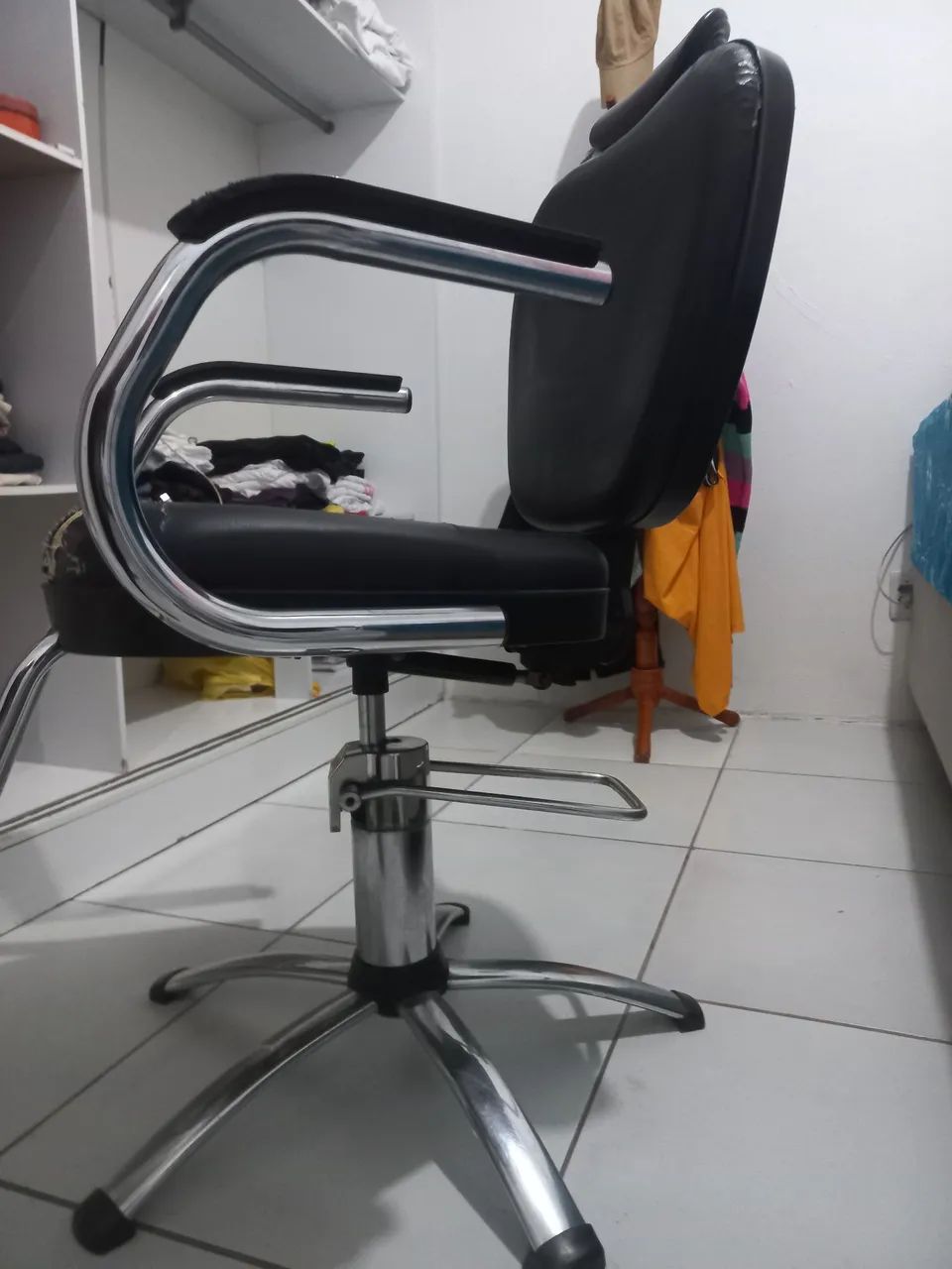 Cadeira de barbearia dompel  - Foto 3