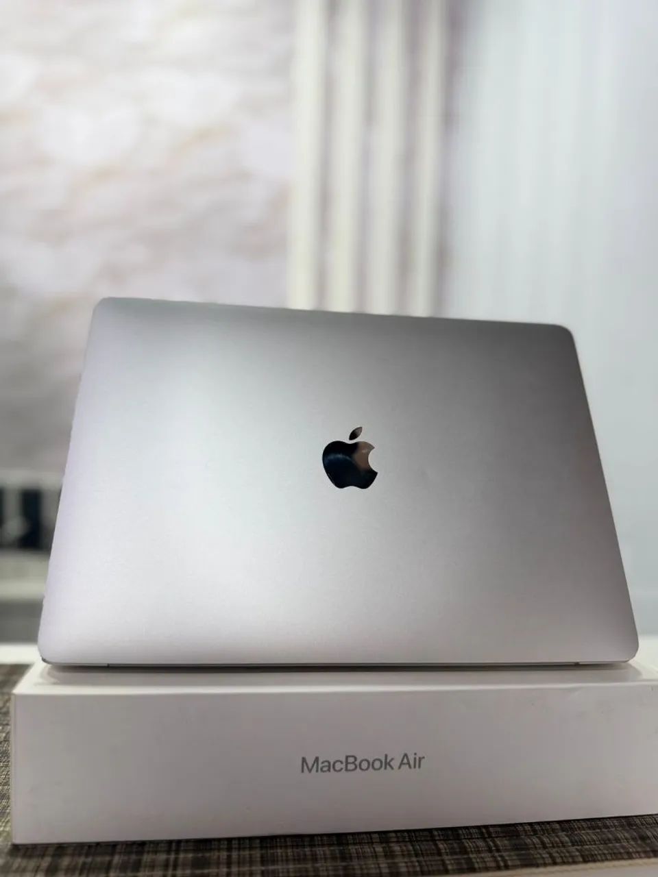 MACBOOK AIR M1 256GB<br>R$ 3.499,00