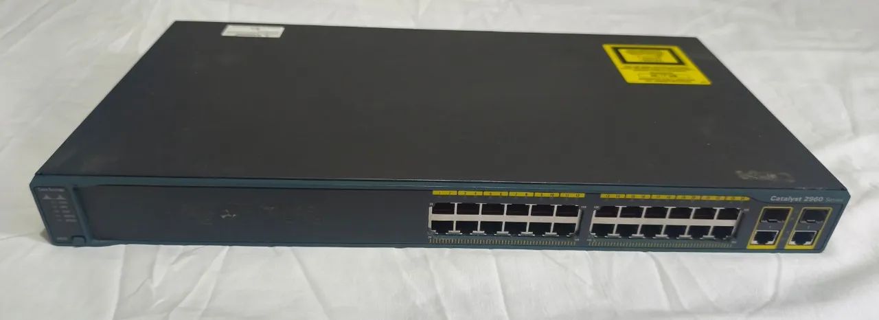 SWITCH DE REDE CATALYST MODELO WS-C2960-24TC-L