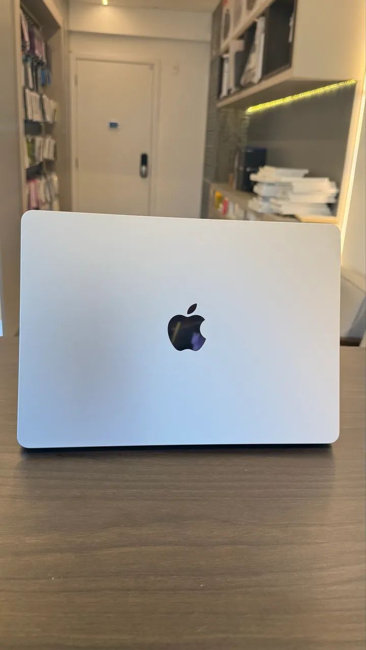 MACBOOK AIR M3 256SSD 8GB 13 POLEGADAS SILVER SEMINOVO / LOJA