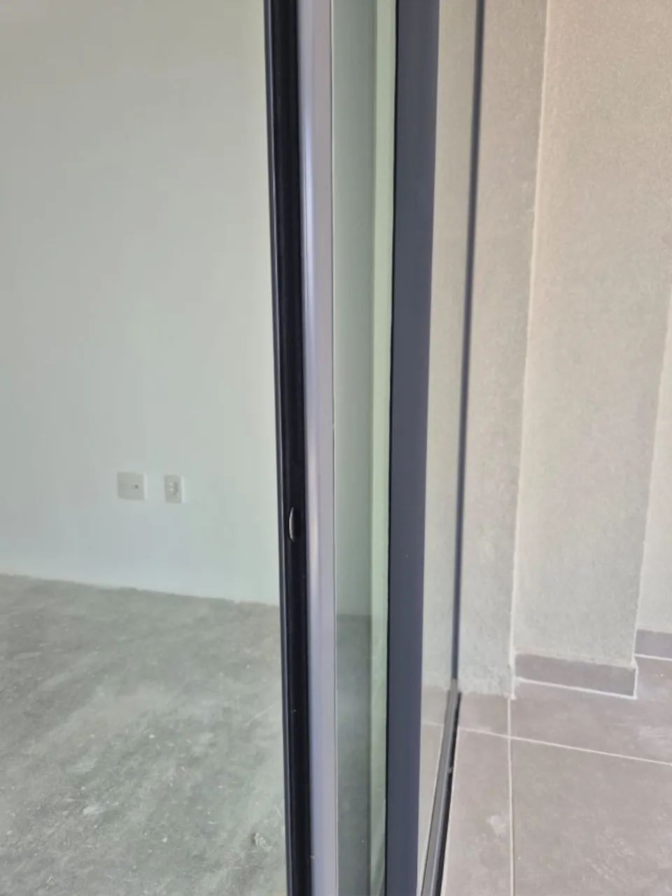 Porta de Correr em Alumínio e Vidro Temperado - Alto Padrão - Foto 5