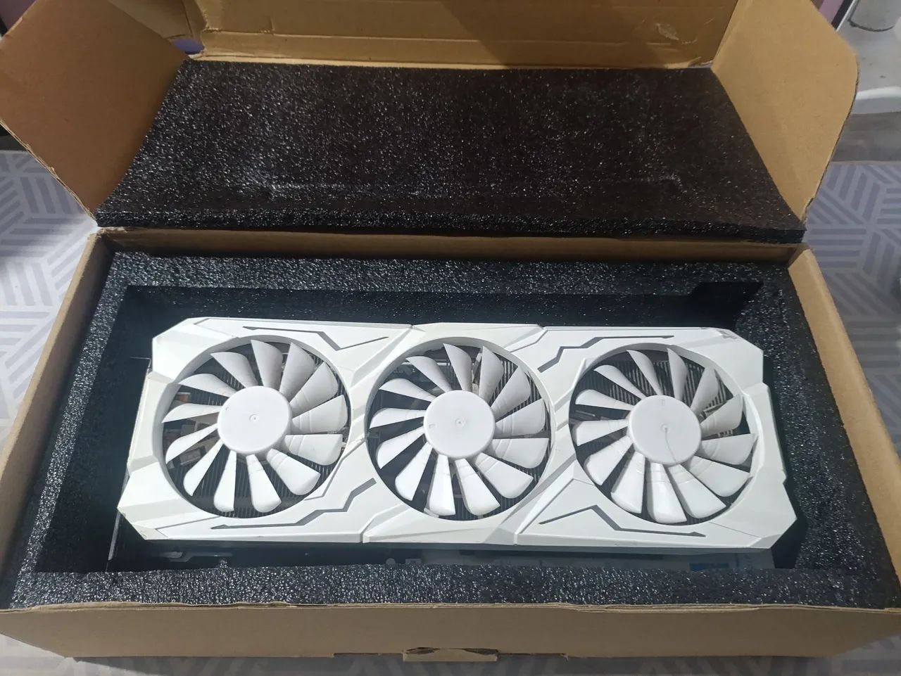 【未使用品］GEFOCE RTX3080 MSI、NVIDIA® GeForce RTX™ 3080を搭載したグラフィックスカード
