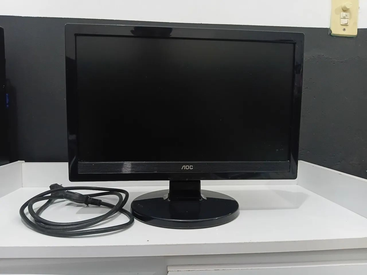 Monitor AOC 15.6" Widescreen - Modelo 1619Swa (Funcionando)