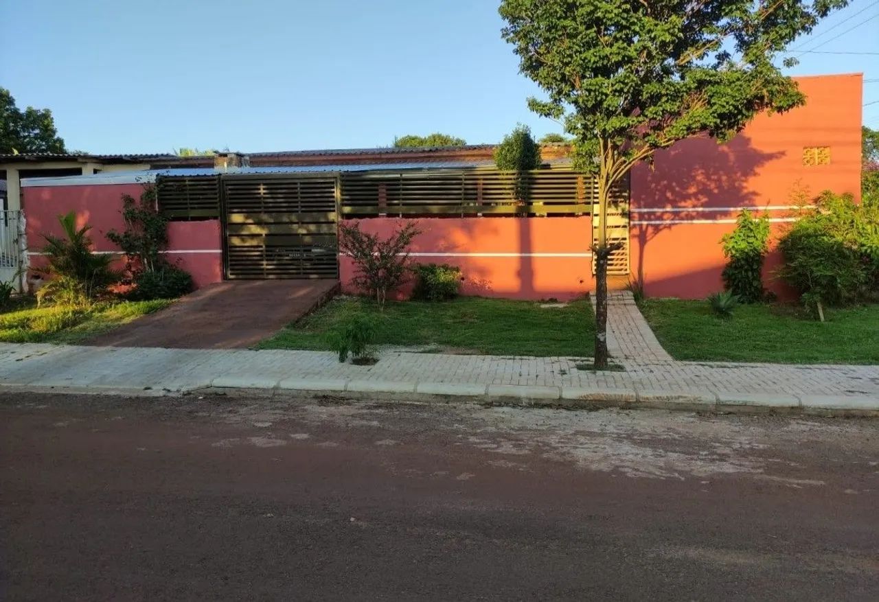 Casa com salas comercias no períolo, analiso permuta  - Foto 2