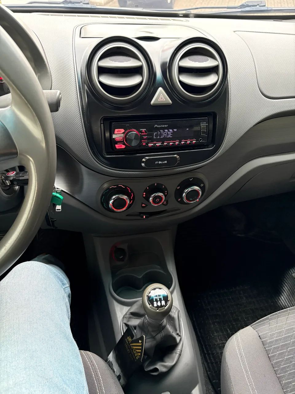 Fiat Palio Attractive 1.0 EVO Fire Flex 8V 5P 2016 - Foto 2