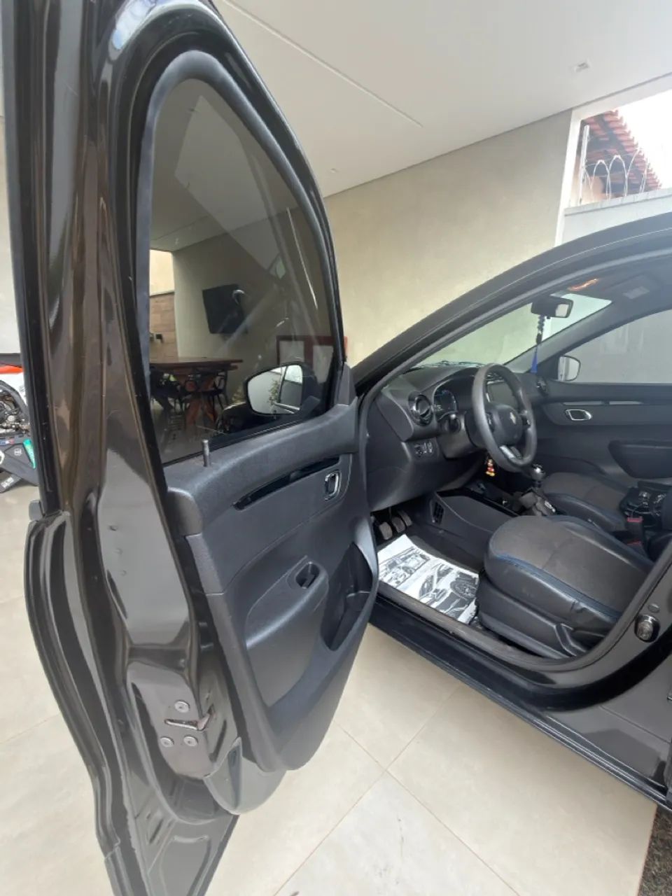 Renault Kwid Intense 1.0 Flex 12V 5P Mec. 2024 - Foto 2