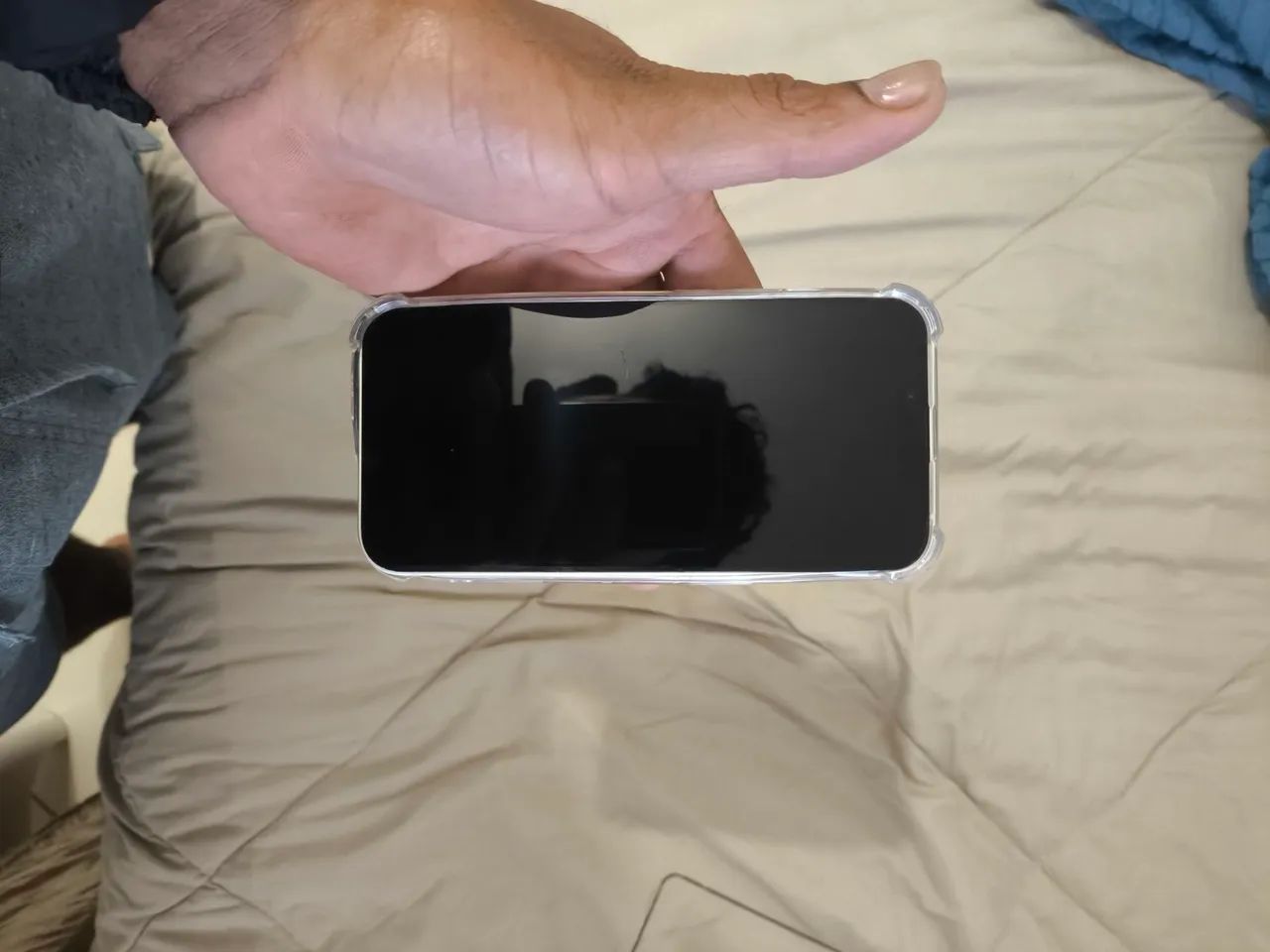 Celular iPhone 14  - Foto 2