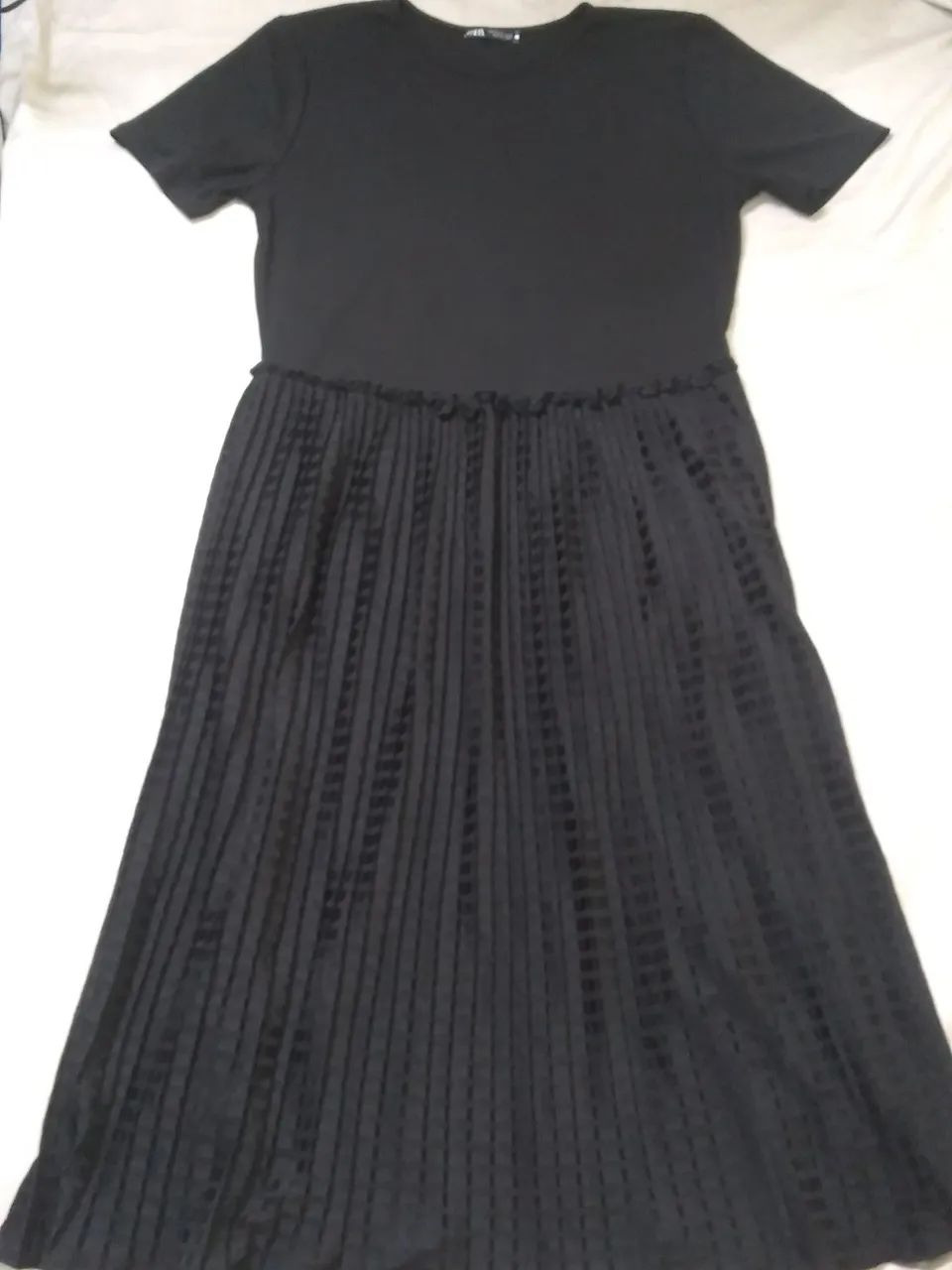 Vestido da Zara com Saia Plissada - Foto 4