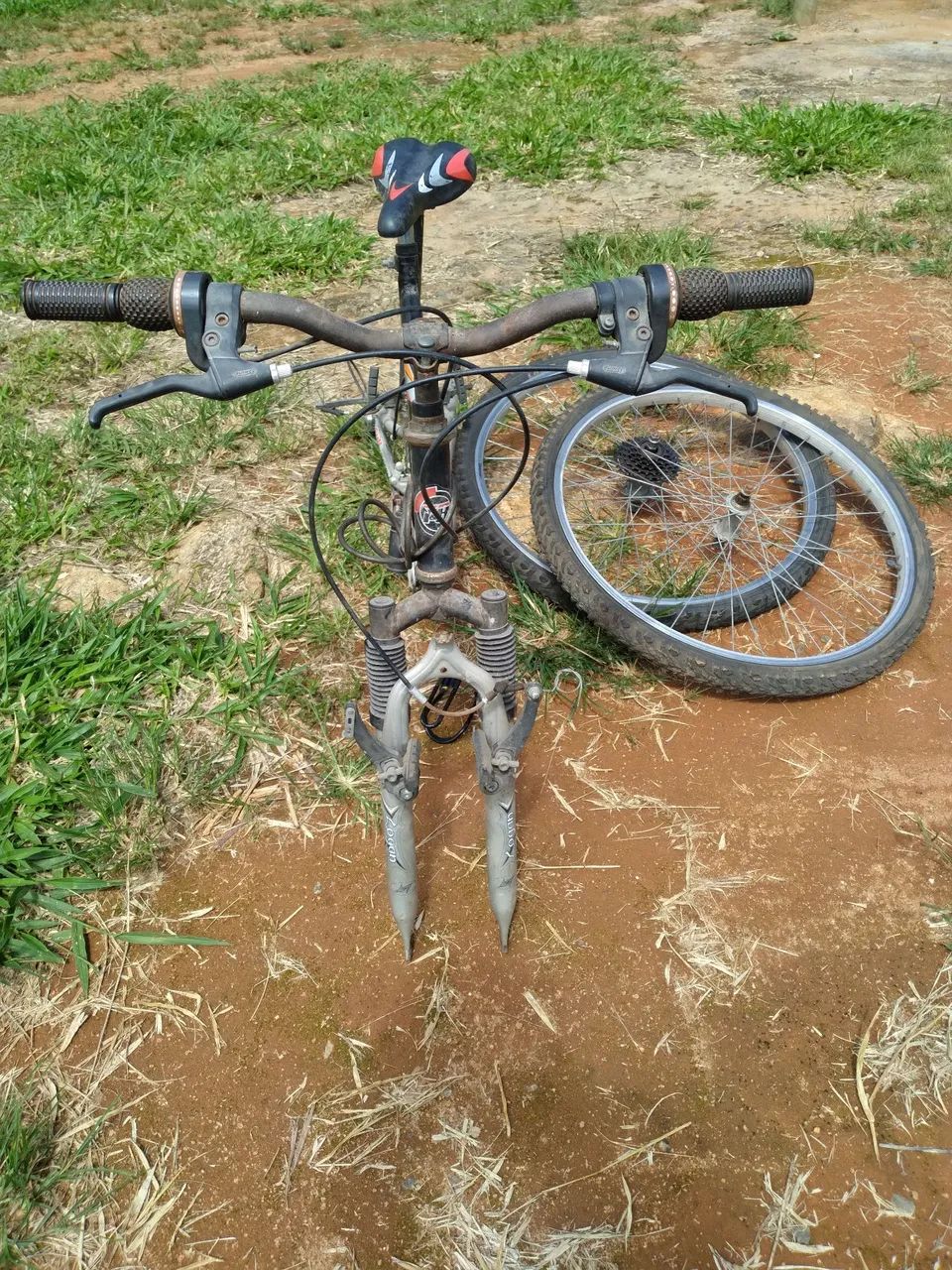 Bicicleta TB100    18v - Foto 2