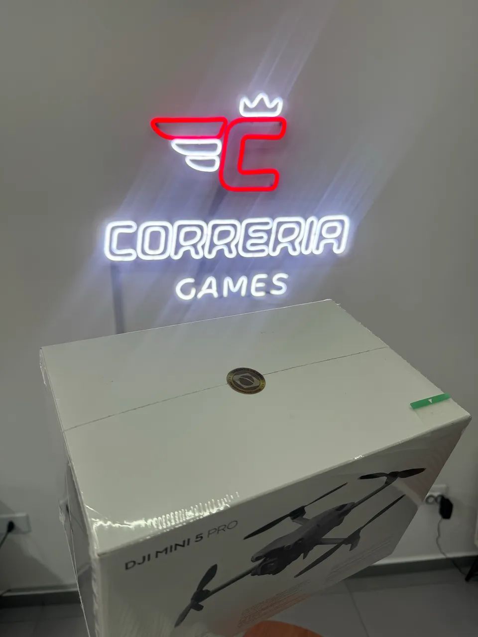 Drone DJI Mini 5 Pro Fly More Combo Plus Br 52 De Voo Cinza - Foto 3