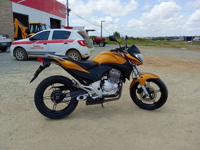 HONDA CB 300 2011 