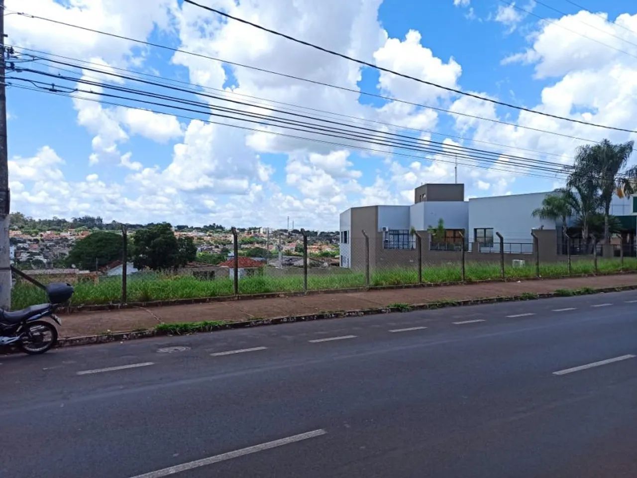 Área para locação no bairro Daniel Fonseca
