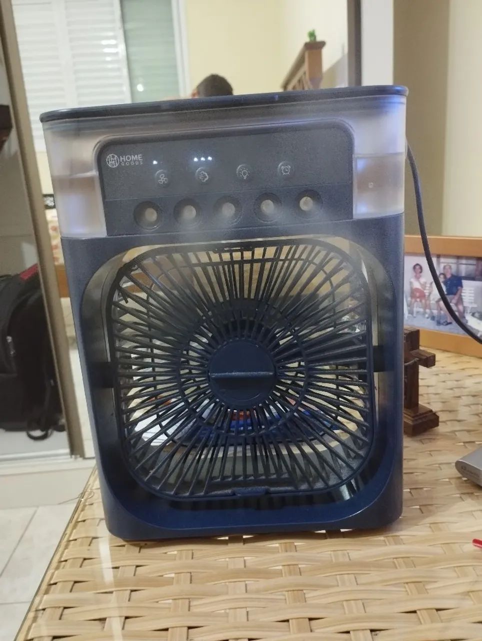 Míni ventilador portátil com umidificador