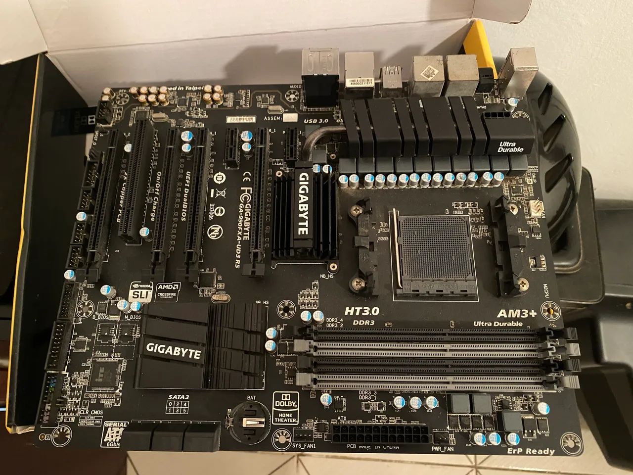 Placa mãe gigabyte 990 fxa - UD 3 R5 - Foto 3