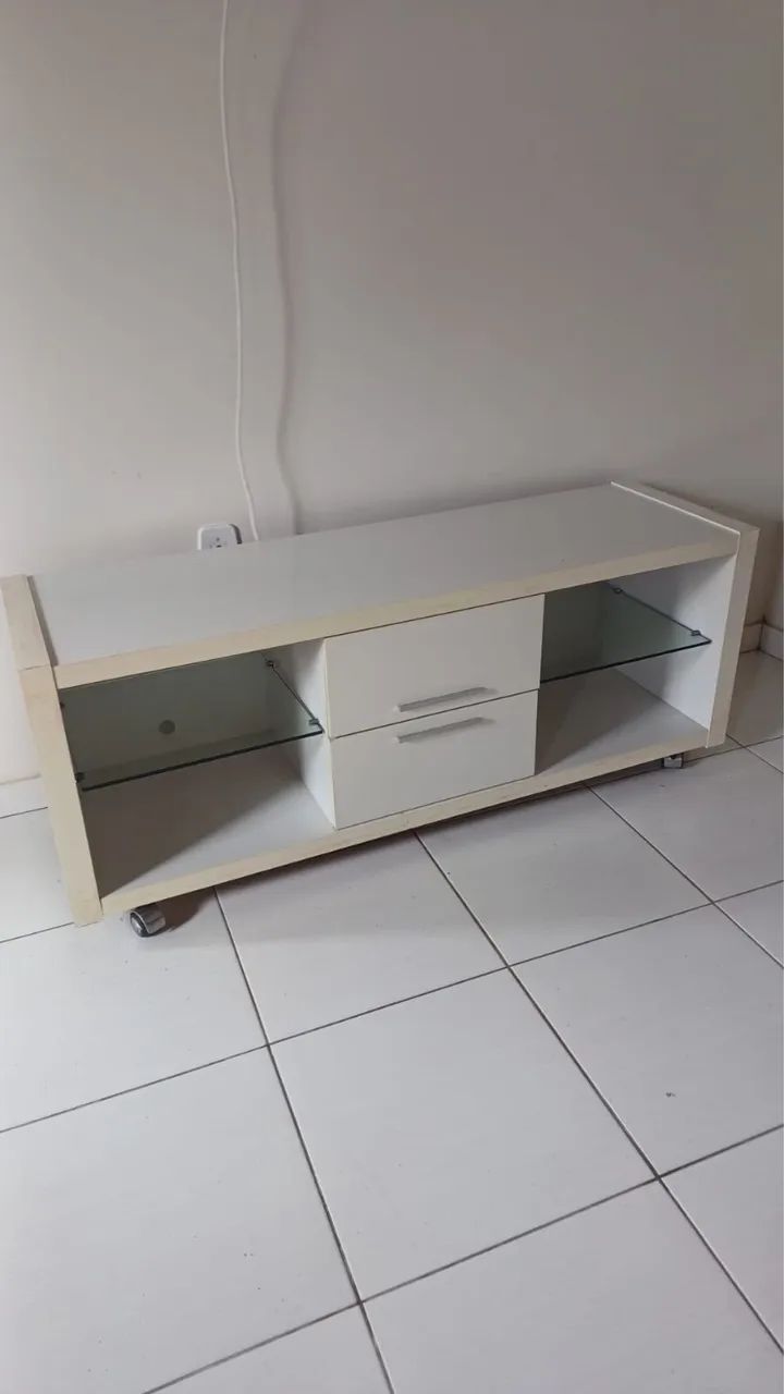 Hack de chão para TV. 