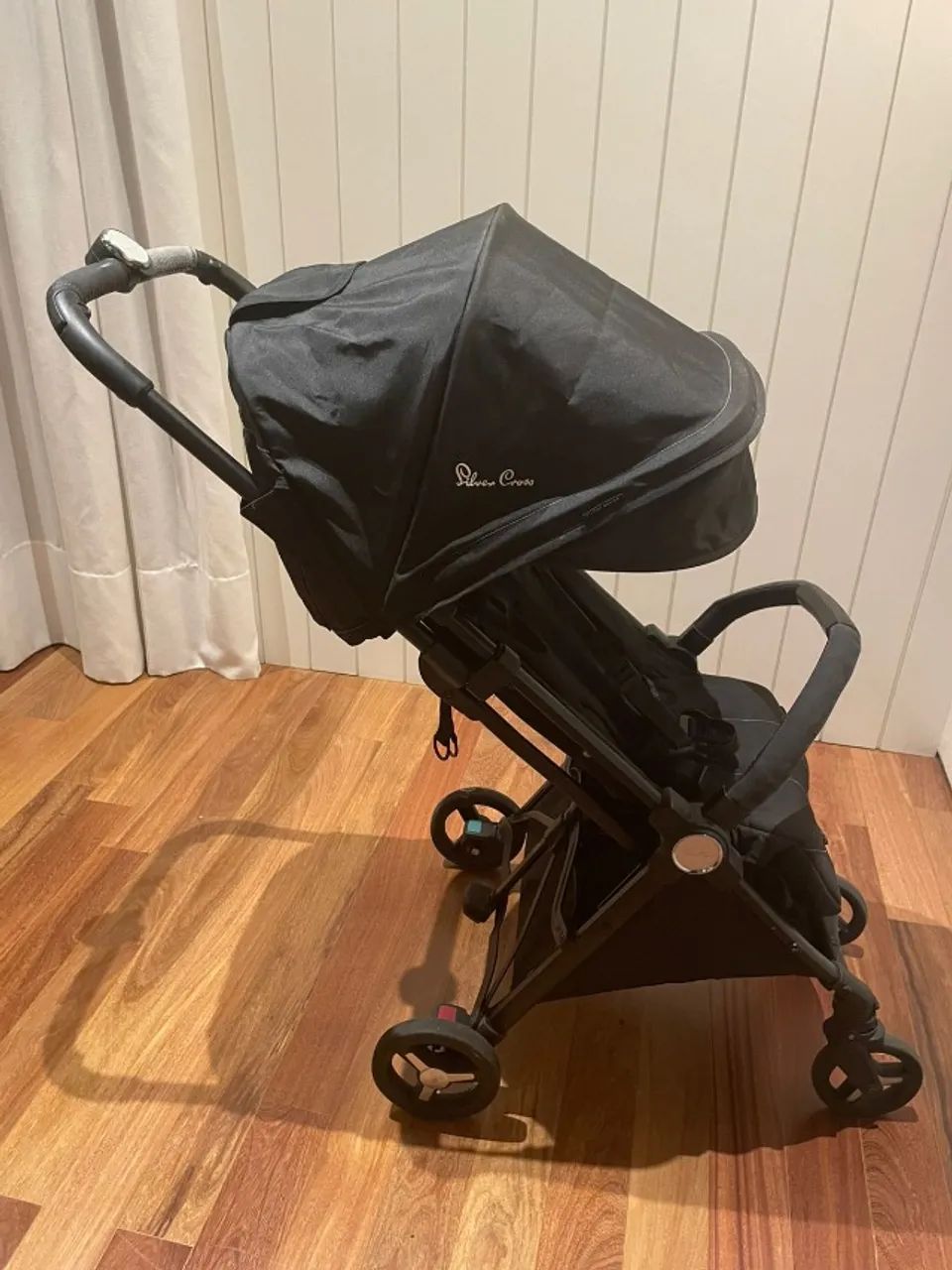 Carrinho de Bebe Compacto - Silver Cross