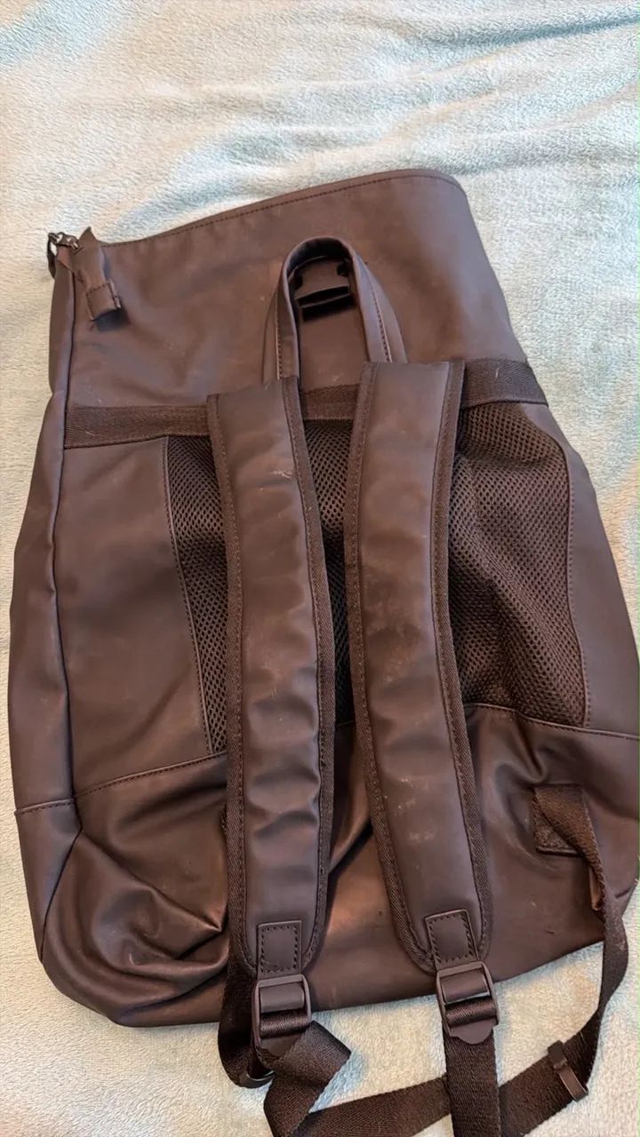 Mochila preta 45x38cm - Foto 2