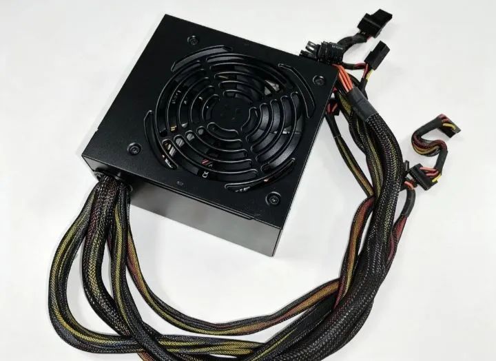 Fonte PC gamer Corsair 400w  - Foto 4