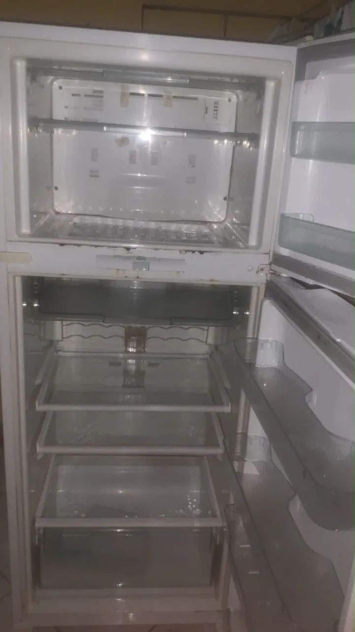 Geladeira em perfeito estado 