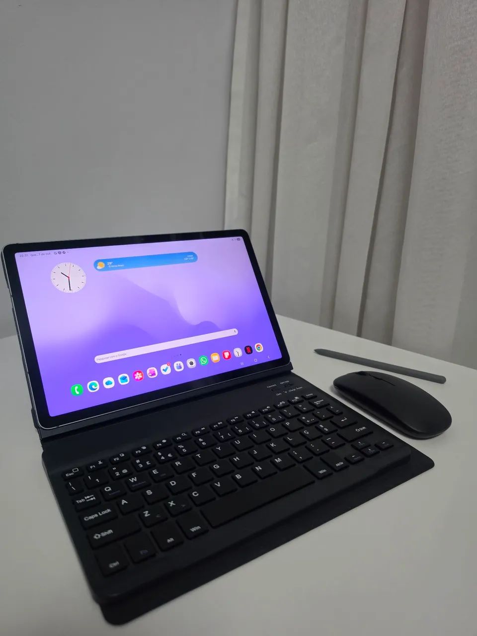 Samsung Galaxy Tab S9 FE 128GB + S Pen + Teclado e Mouse