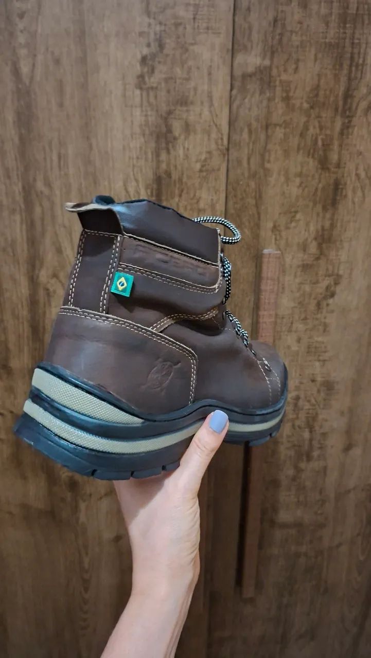 Bota coturno em couro marrom - Foto 4
