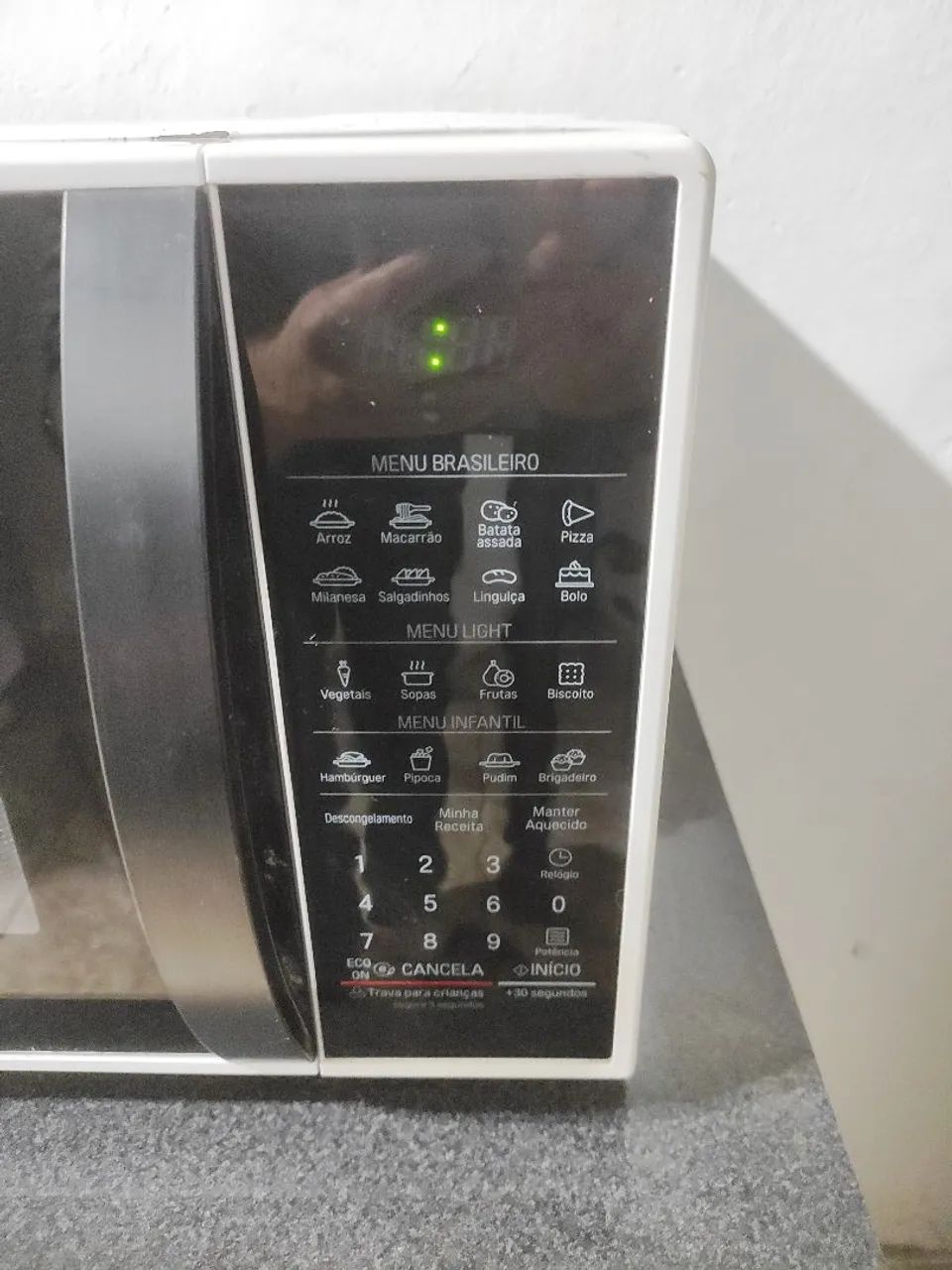Microondas LG Easy Clean 30 Litros  - Foto 2