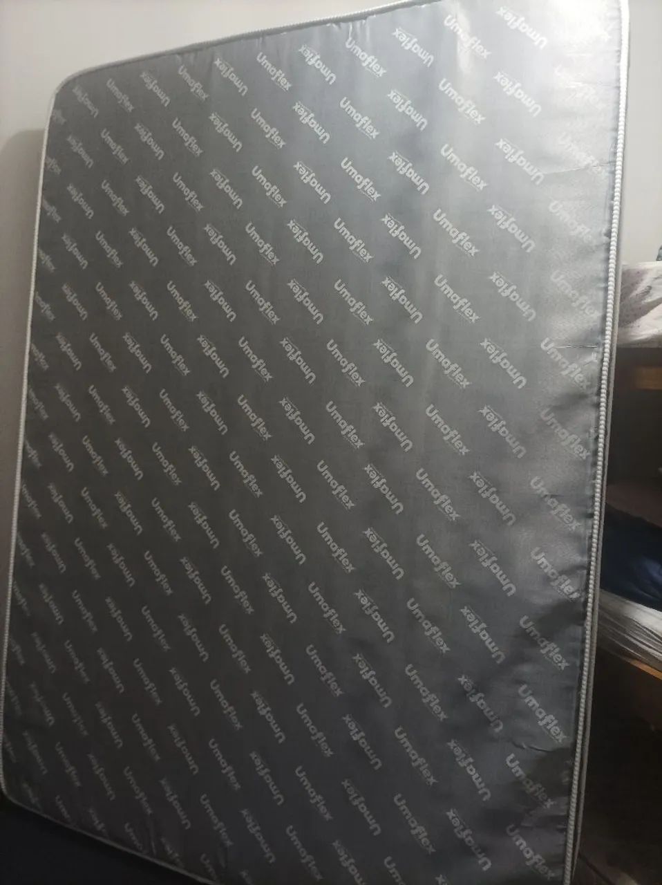 Cama box casal em perfeito estado 