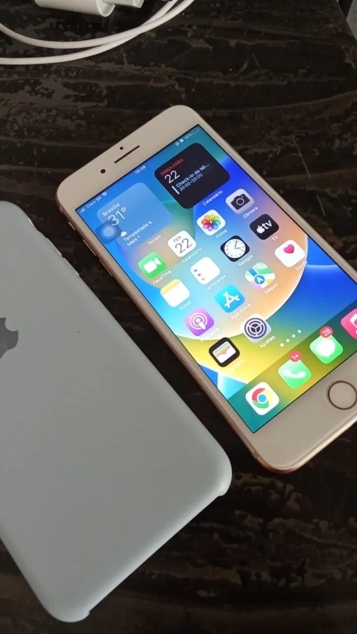 iPhone 8 Plus 