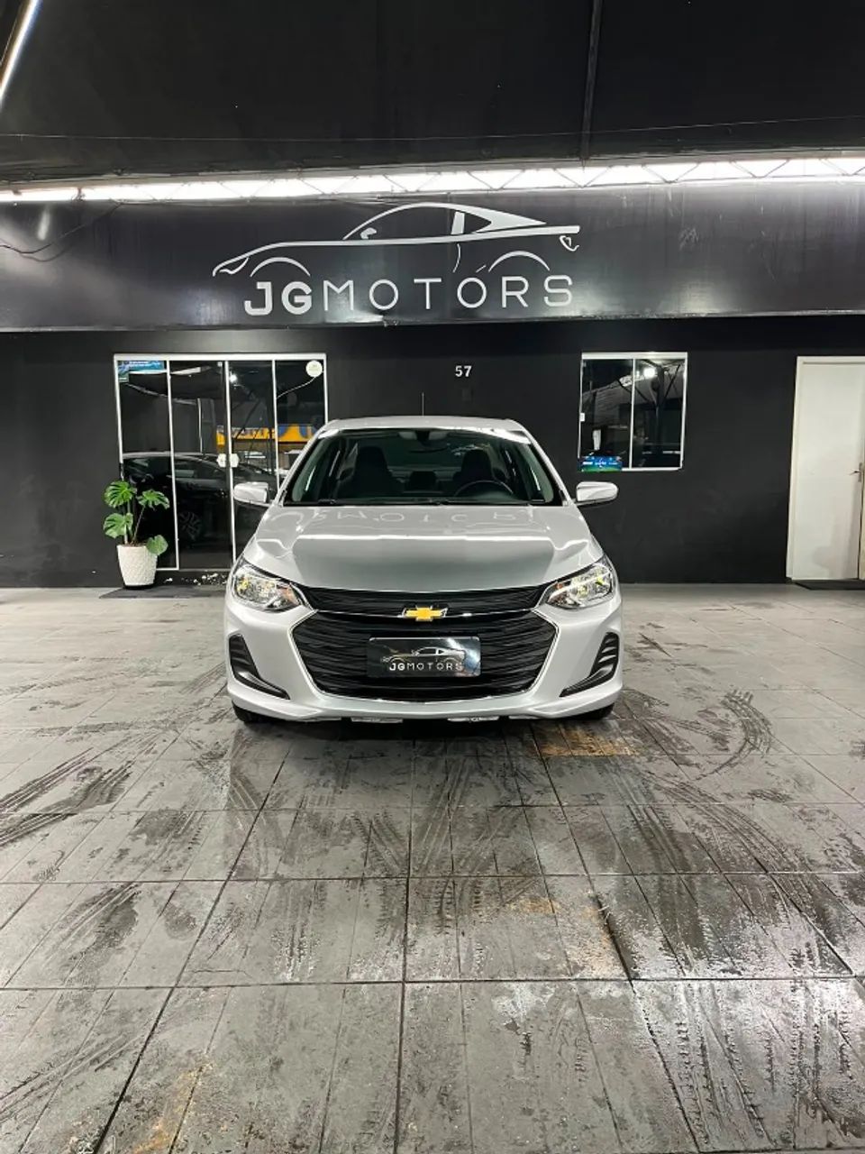 Chevrolet Onix Plus LT 1.0 12V Flex Mec. 4P 2023 - Foto 2