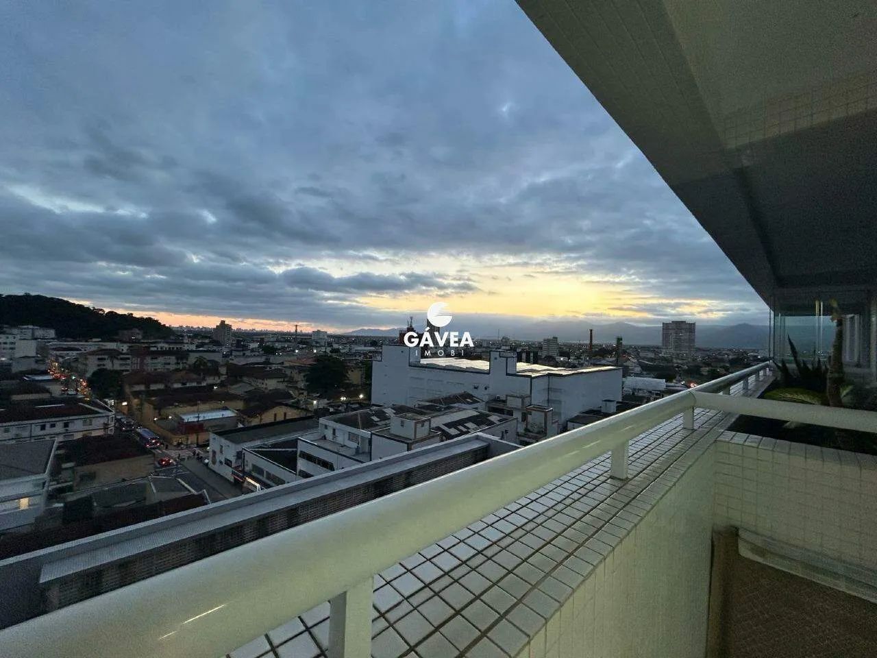 Conjunto Comercial/sala à venda no Centro em São Vicente. - Foto 2
