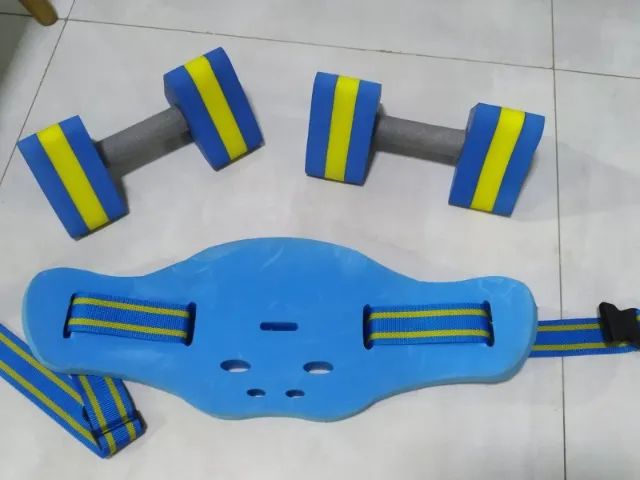 Colete de hidroginastica deep runner com par de halter floty - Foto 2