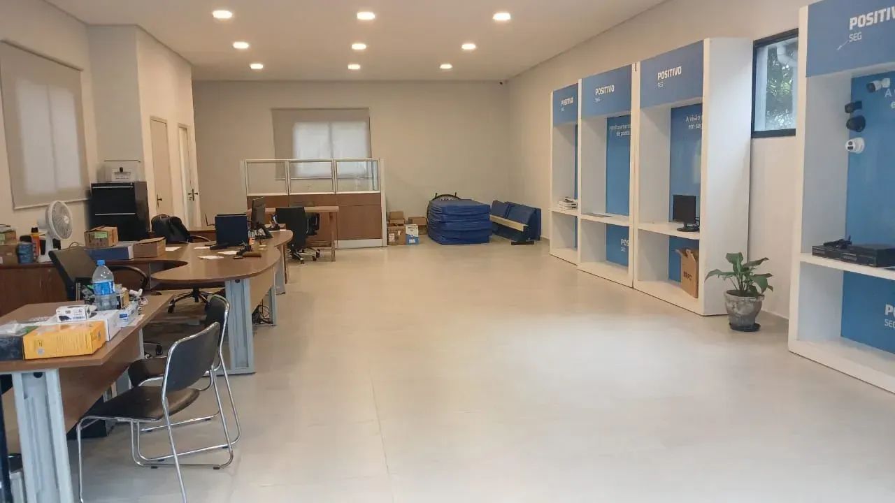Salão Comercial na Granja Viana  120m²  Recém Reformado - Foto 3